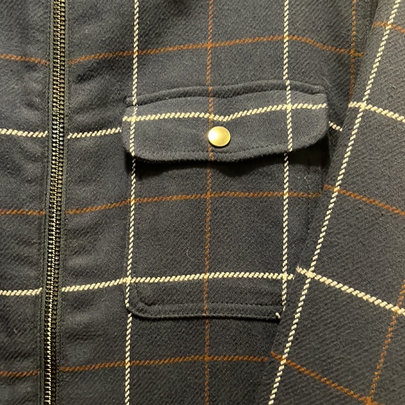 Zipped Sweater - Picture 2 of 5